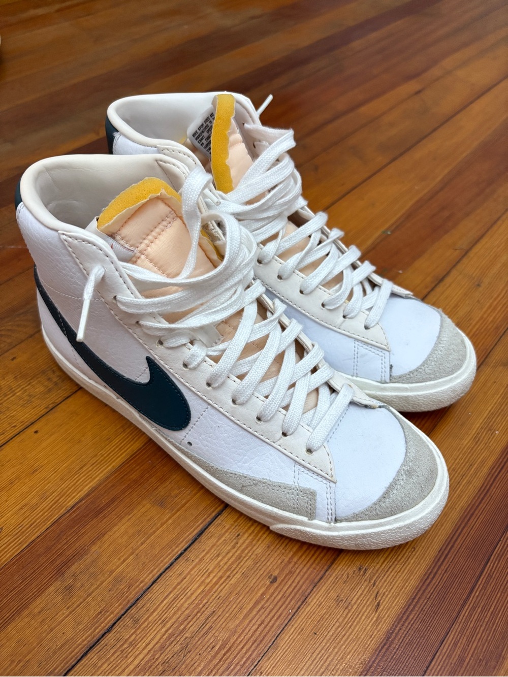 Nike Blazer Mid '77 White with Dark Green Swoosh Men Size 8